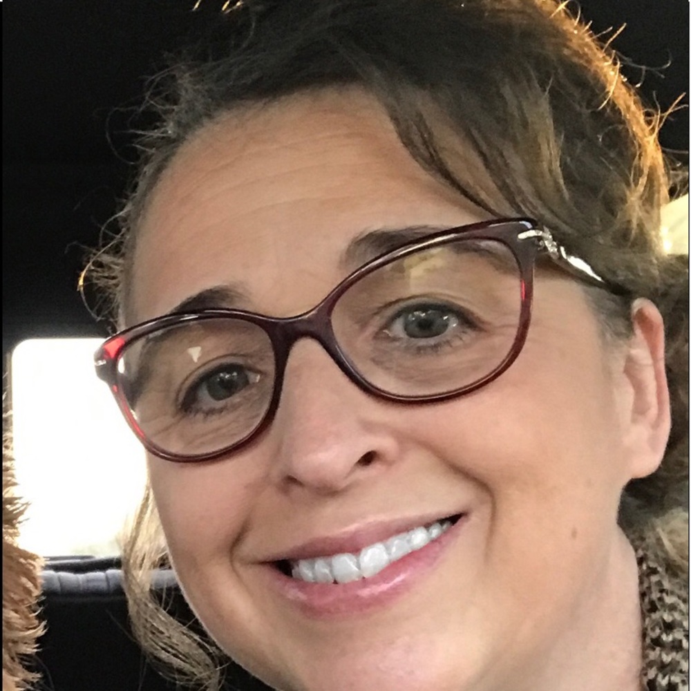 Meet your Posher, Lisa